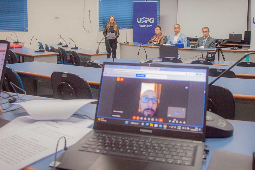 Uepg Forma 52 Alunos Em Curso De Tecnologia Em Gestão Pública Universidade Estadual De Ponta 3239