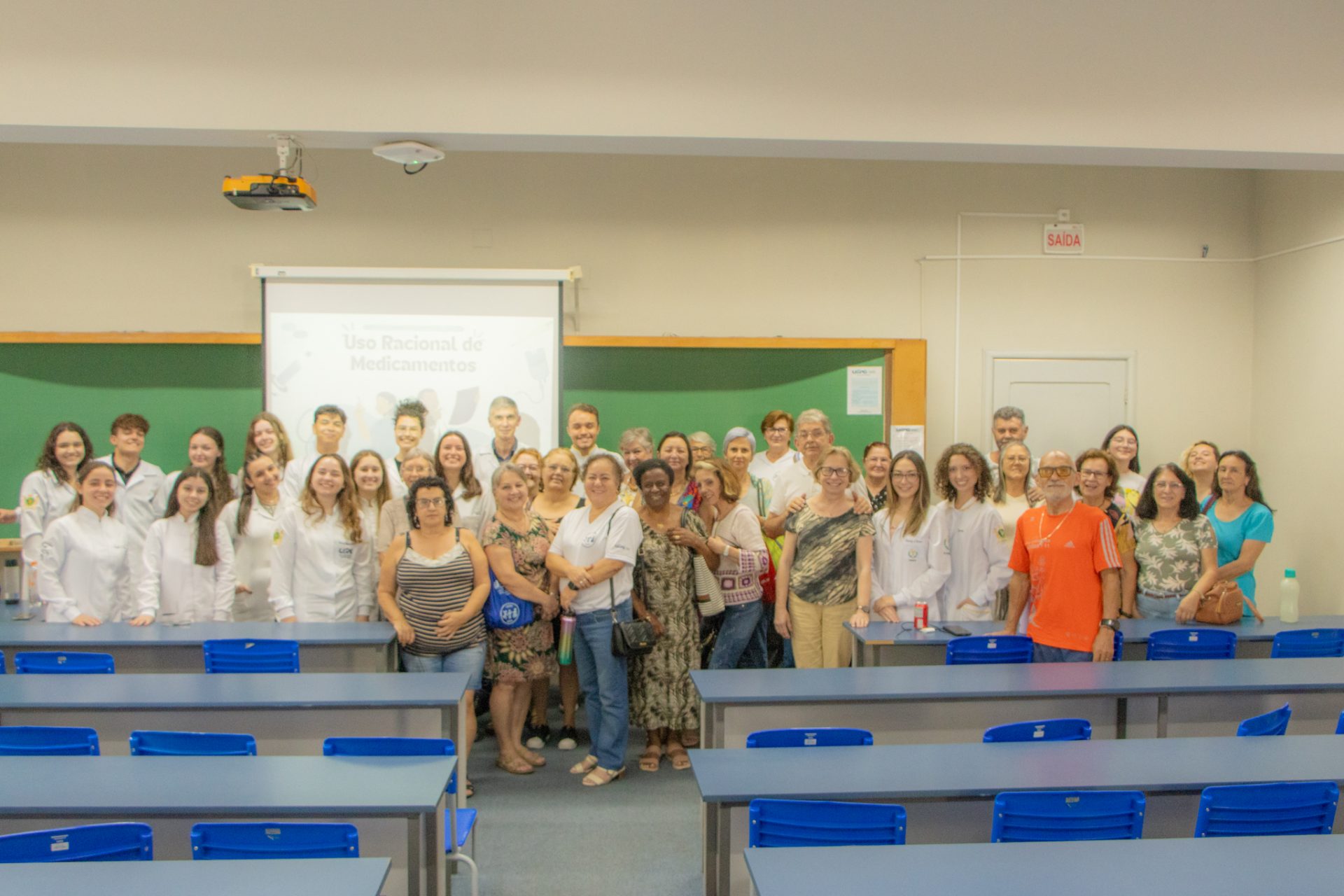 Projeto debate Uso Racional de Medicamentos para Universidade da Terceira Idade