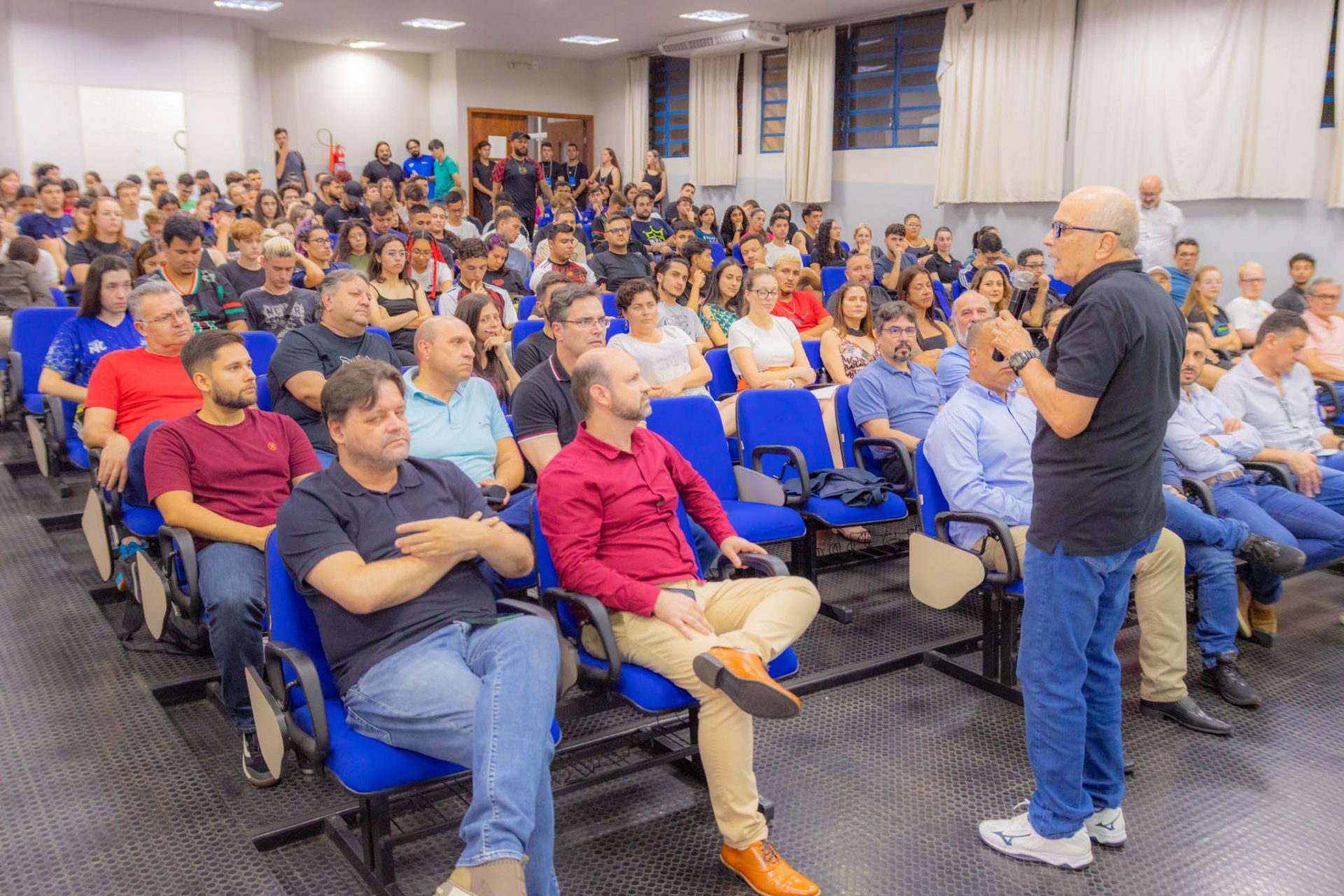 Simpósio de Educação Física marca 50 anos do curso da UEPG